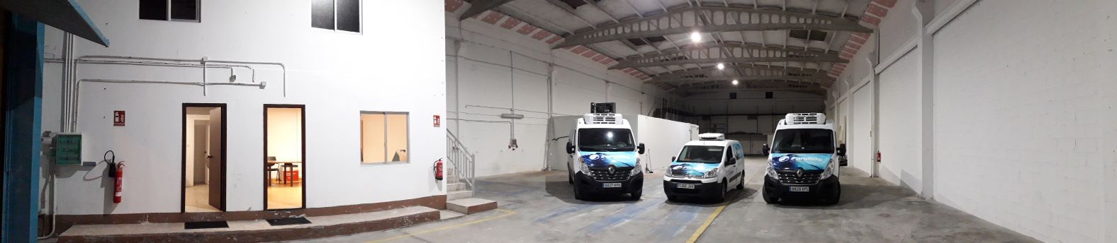 FANDIÑO Distribuidora de Congelados inauguró ayer sus nuevas instalaciones del polígono del Tambre en Santiago de Compostela.
